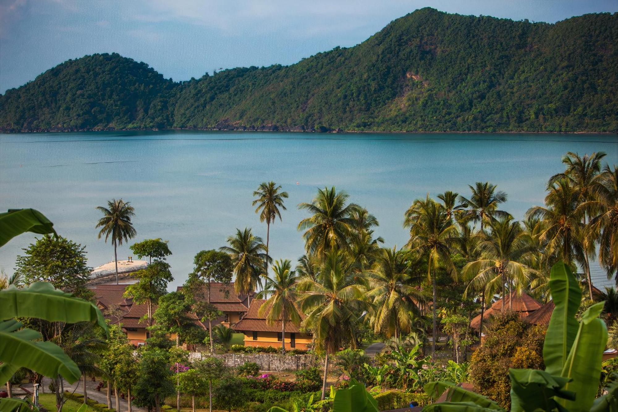 The Aiyapura Koh Chang Exterior photo